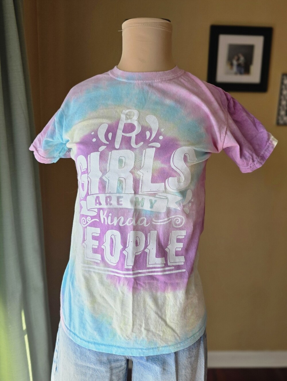 Black‎ River Farm & Ranch Official "BR Girls" Pastel Tie-Dye Tee Size Small